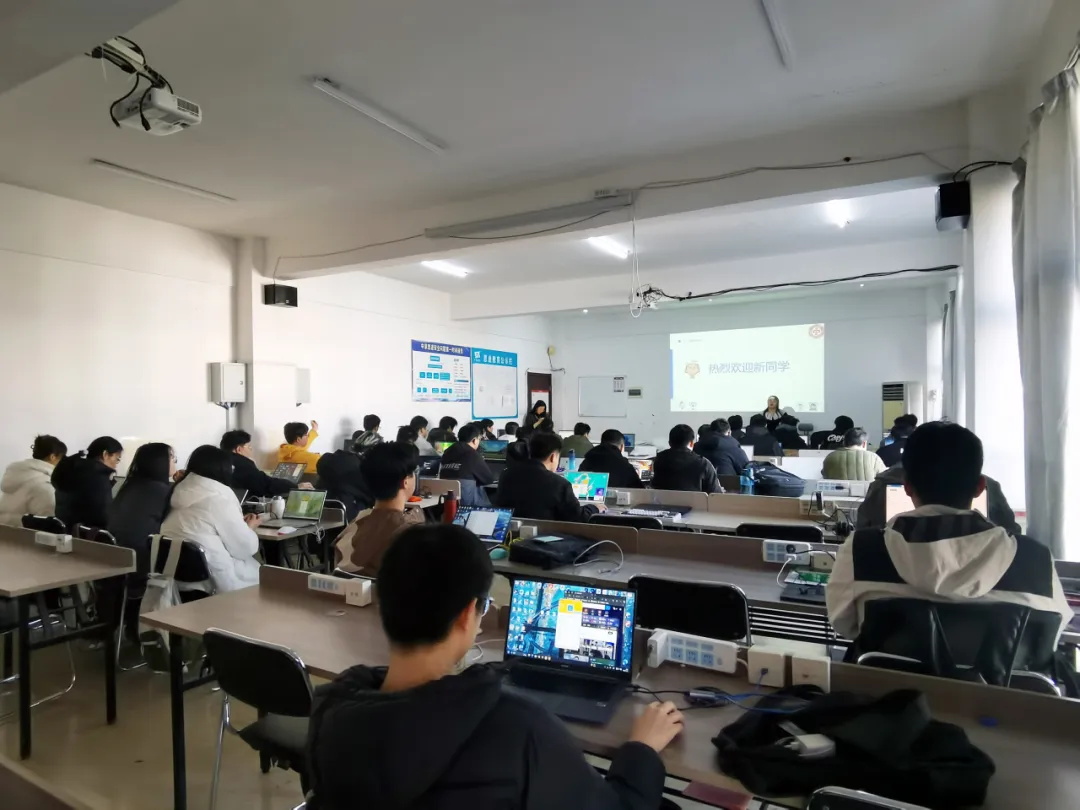 零基础转行IT学什么好--思途就业实训